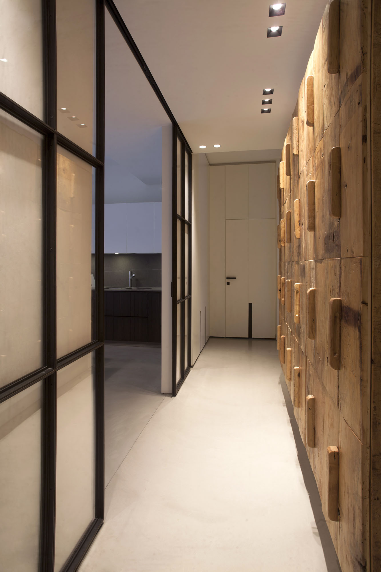 A Stylish Minimalist House with Cozy and Vintage Interiors in Turin, Italy by Fabio Fantolino (34)