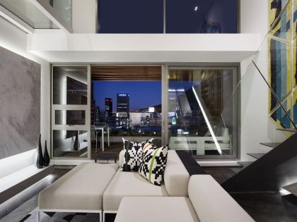 A Stylish Modern Duplex Apartment with Trendy and Luxurious Interiors in Cape Town by SAOTA (10)