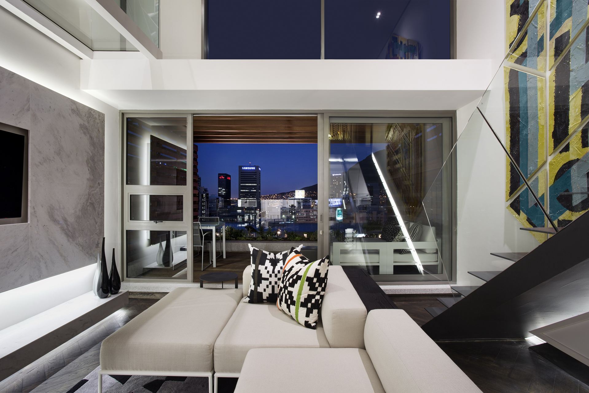 A Stylish Modern Duplex Apartment with Trendy and Luxurious Interiors in Cape Town by SAOTA (10)