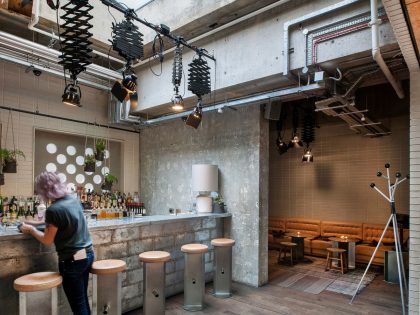 A Stylish Modern Hotel with New Facade and Dark Engineering Brick in Shoreditch by Universal Design Studio (19)