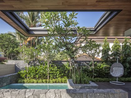 A Stylish Modern Semi-Detached House with Remarkable Interiors in Bukit Timah by Wallflower Architecture + Design (4)