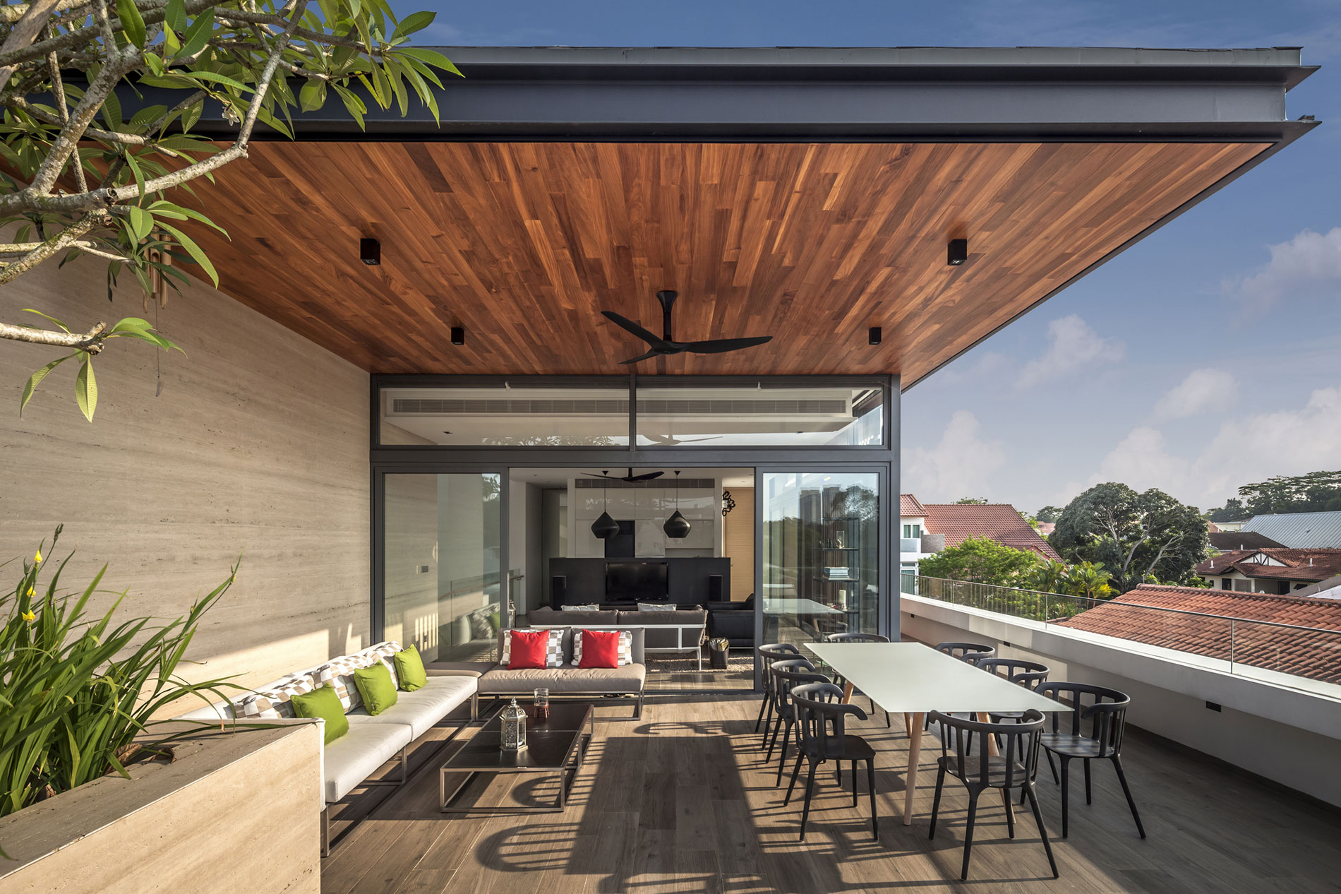 A Stylish Modern Semi-Detached House with Remarkable Interiors in Bukit Timah by Wallflower Architecture + Design (6)