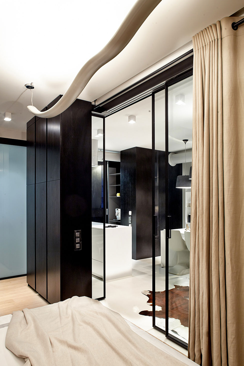 A Stylish Monochrome Apartment Full of Style and Personality in Kiev by Olga Akulova DESIGN (12)