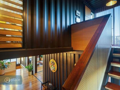 A Stylish and Eco-Friendly Modern Home From Old Shipping Containers in Brisbane, Australia by ZieglerBuild (17)