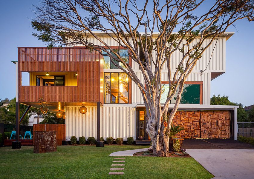 A Stylish and Eco-Friendly Modern Home From Old Shipping Containers in Brisbane, Australia by ZieglerBuild (2)