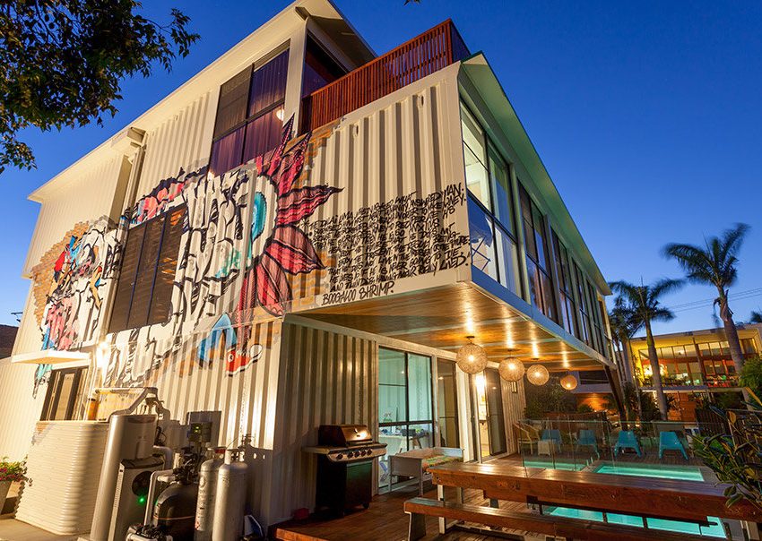 A Stylish and Eco-Friendly Modern Home From Old Shipping Containers in Brisbane, Australia by ZieglerBuild (3)