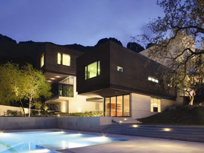 A Stylish and Sustainable Modern House Surrounded by Parks and Hills of Nuevo Leon, Mexico by GLR Arquitectos (31)