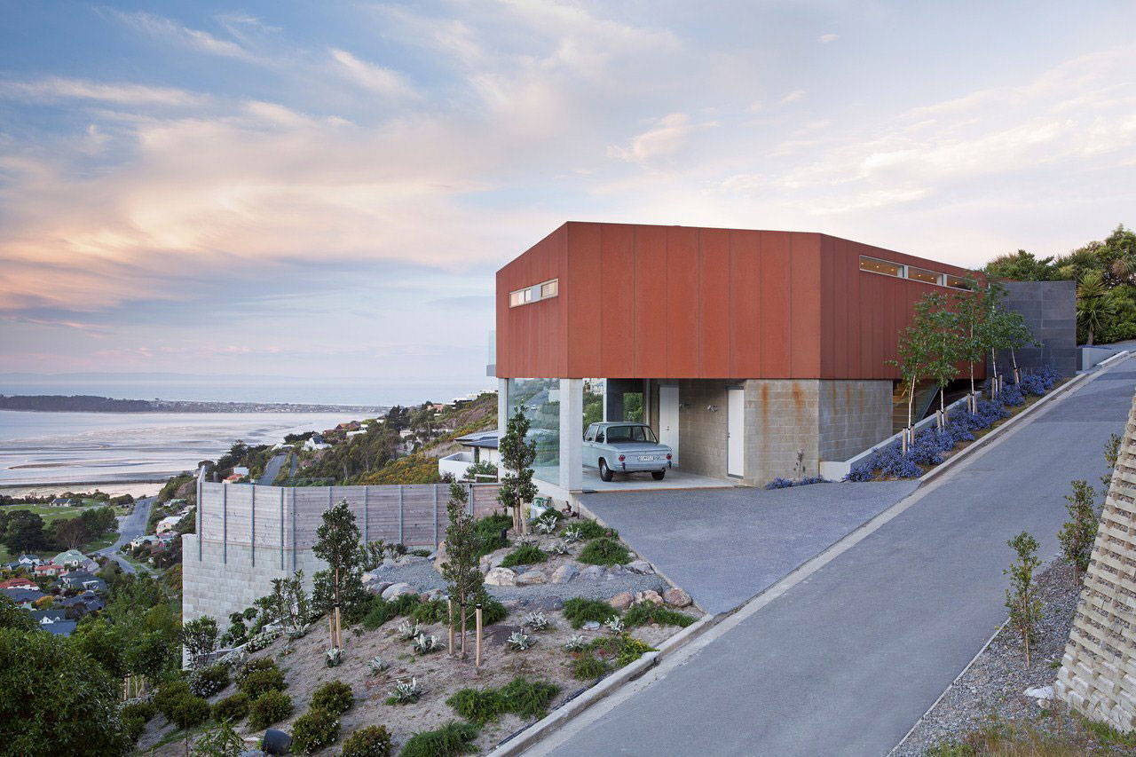 A Sunny and Comfortable Contemporary Home with Stunning Ocean Views in Christchurch by MAP Architects (1)