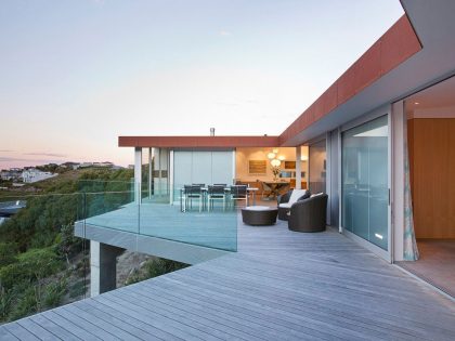 A Sunny and Comfortable Contemporary Home with Stunning Ocean Views in Christchurch by MAP Architects (14)