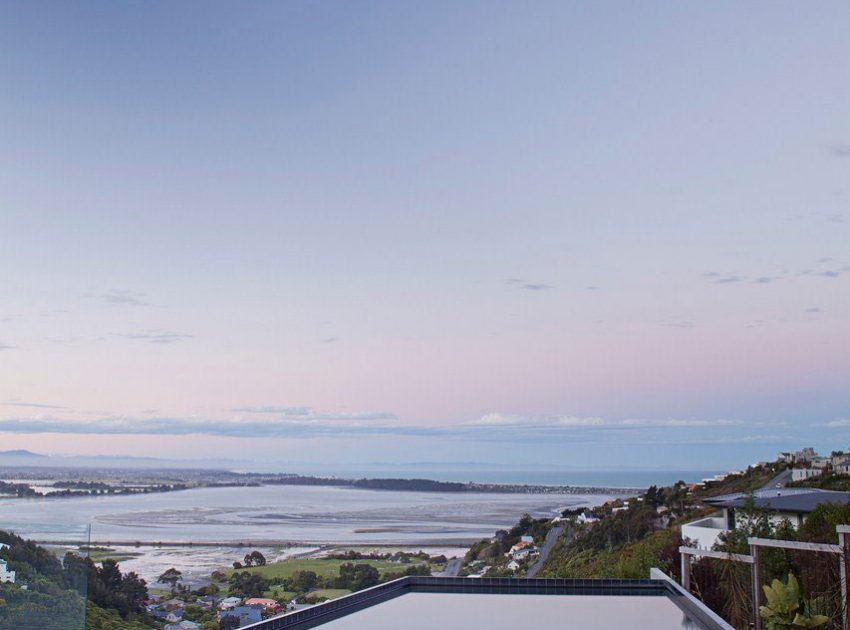 A Sunny and Comfortable Contemporary Home with Stunning Ocean Views in Christchurch by MAP Architects (15)