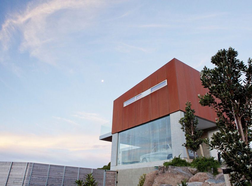 A Sunny and Comfortable Contemporary Home with Stunning Ocean Views in Christchurch by MAP Architects (3)