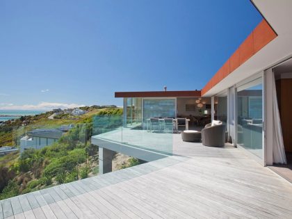 A Sunny and Comfortable Contemporary Home with Stunning Ocean Views in Christchurch by MAP Architects (6)