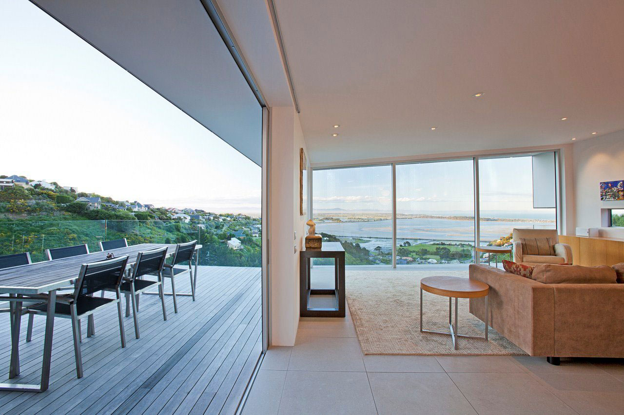 A Sunny and Comfortable Contemporary Home with Stunning Ocean Views in Christchurch by MAP Architects (8)