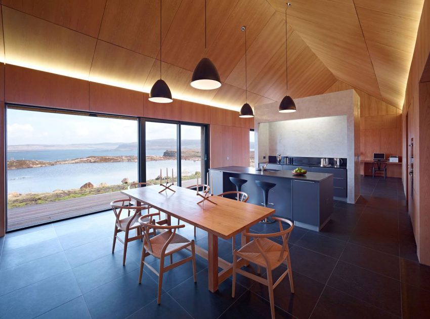 A Sustainable Contemporary Home Inspired by the Traditional Scottish Blockhouse in Glendale by Dualchas Architects (11)