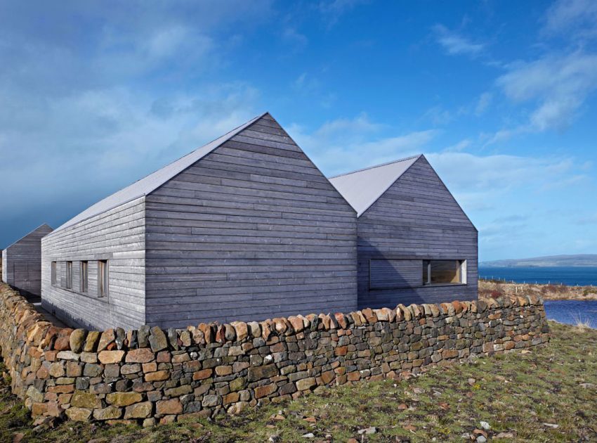 A Sustainable Contemporary Home Inspired by the Traditional Scottish Blockhouse in Glendale by Dualchas Architects (2)