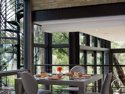 A Sustainable Contemporary Home with Stylish and Playful Interiors in San Antonio by John Grable Architects (15)