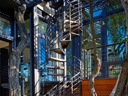 A Sustainable Contemporary Home with Stylish and Playful Interiors in San Antonio by John Grable Architects (7)