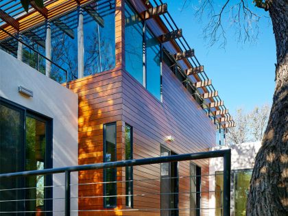 A Sustainable Contemporary Home with Stylish and Playful Interiors in San Antonio by John Grable Architects (8)