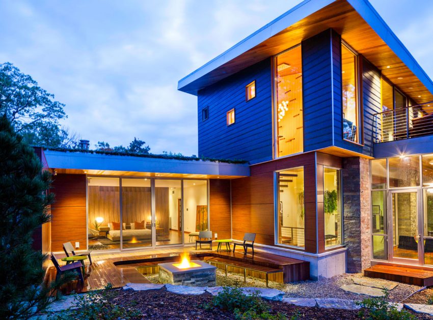 An Elegant Modern Home with Geothermal and Hydro Power in Northern Michigan by Michael Fitzhugh Architect (2)