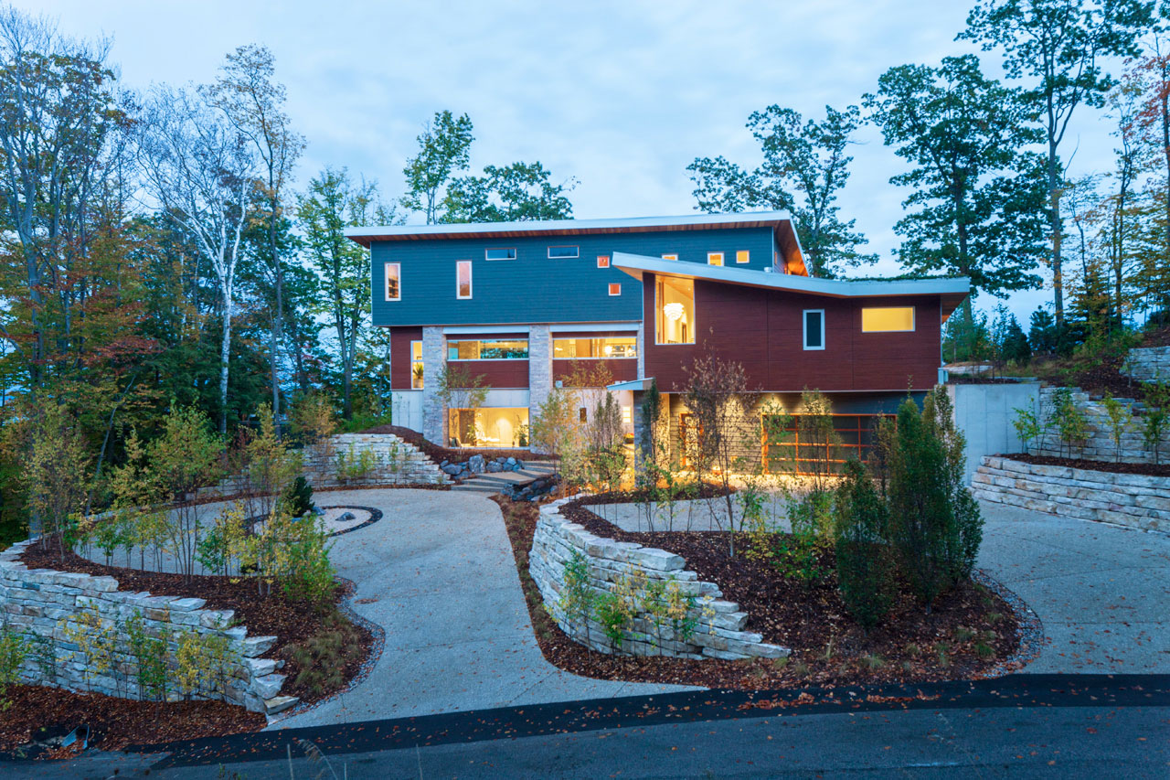 An Elegant Modern Home with Geothermal and Hydro Power in Northern Michigan by Michael Fitzhugh Architect (3)