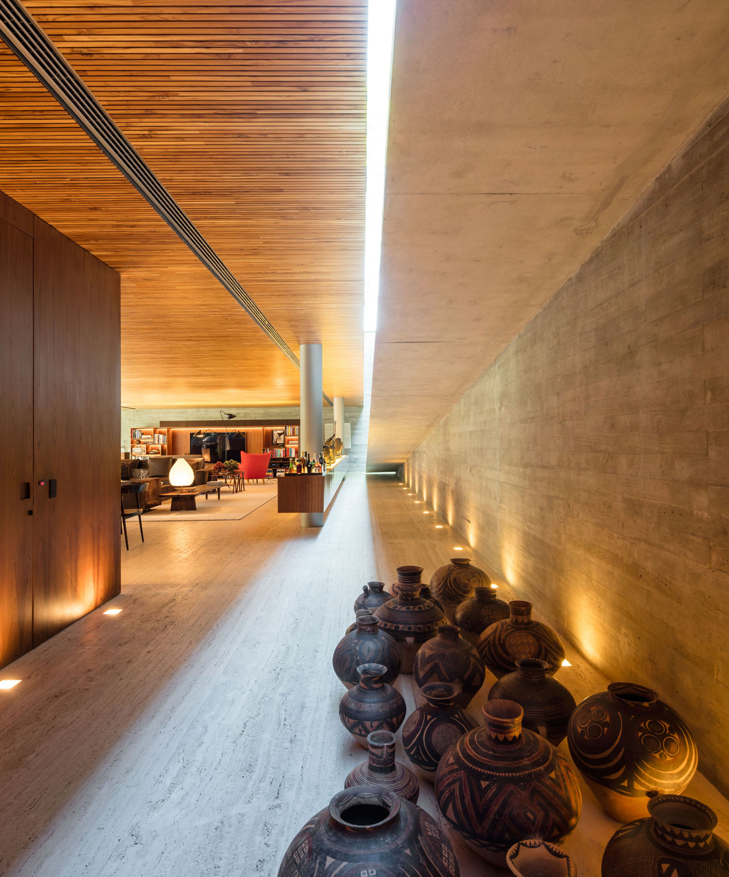 A Swanky and Elegant Modern House with Natural and Raw Materials in São Paulo by Studio mk27 (14)