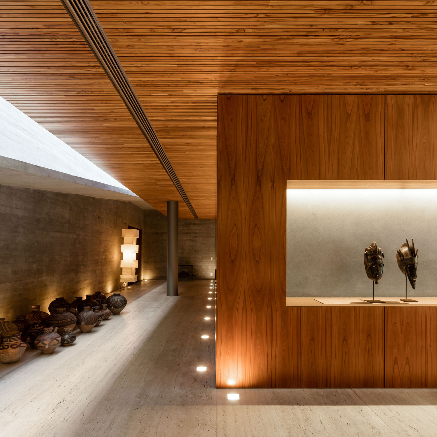 A Swanky and Elegant Modern House with Natural and Raw Materials in São Paulo by Studio mk27 (16)