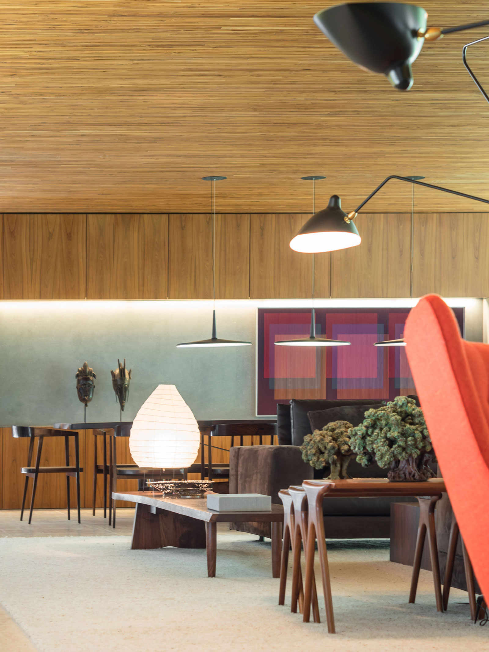 A Swanky and Elegant Modern House with Natural and Raw Materials in São Paulo by Studio mk27 (30)