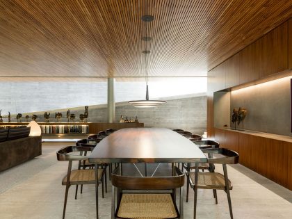 A Swanky and Elegant Modern House with Natural and Raw Materials in São Paulo by Studio mk27 (33)