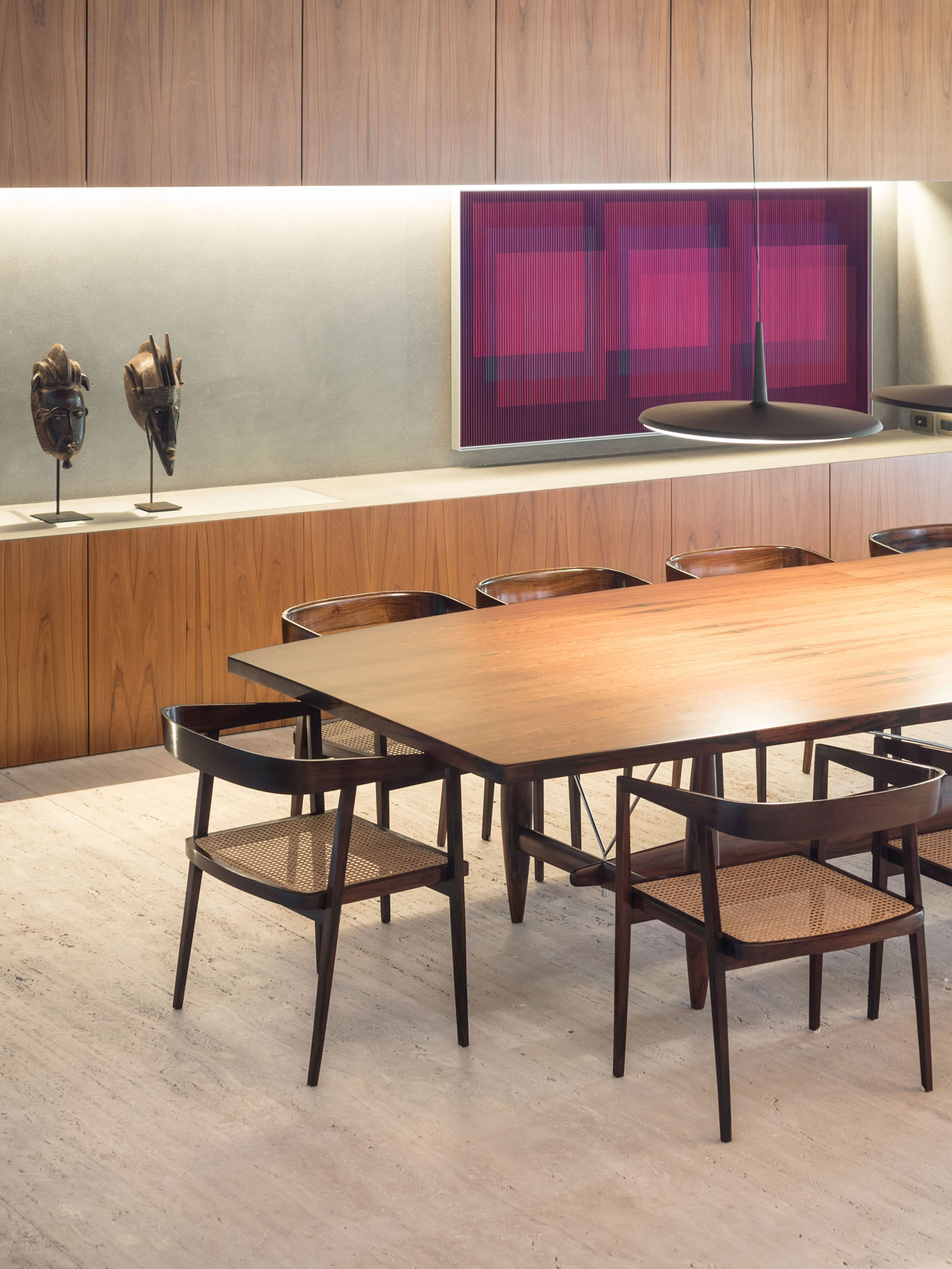 A Swanky and Elegant Modern House with Natural and Raw Materials in São Paulo by Studio mk27 (34)