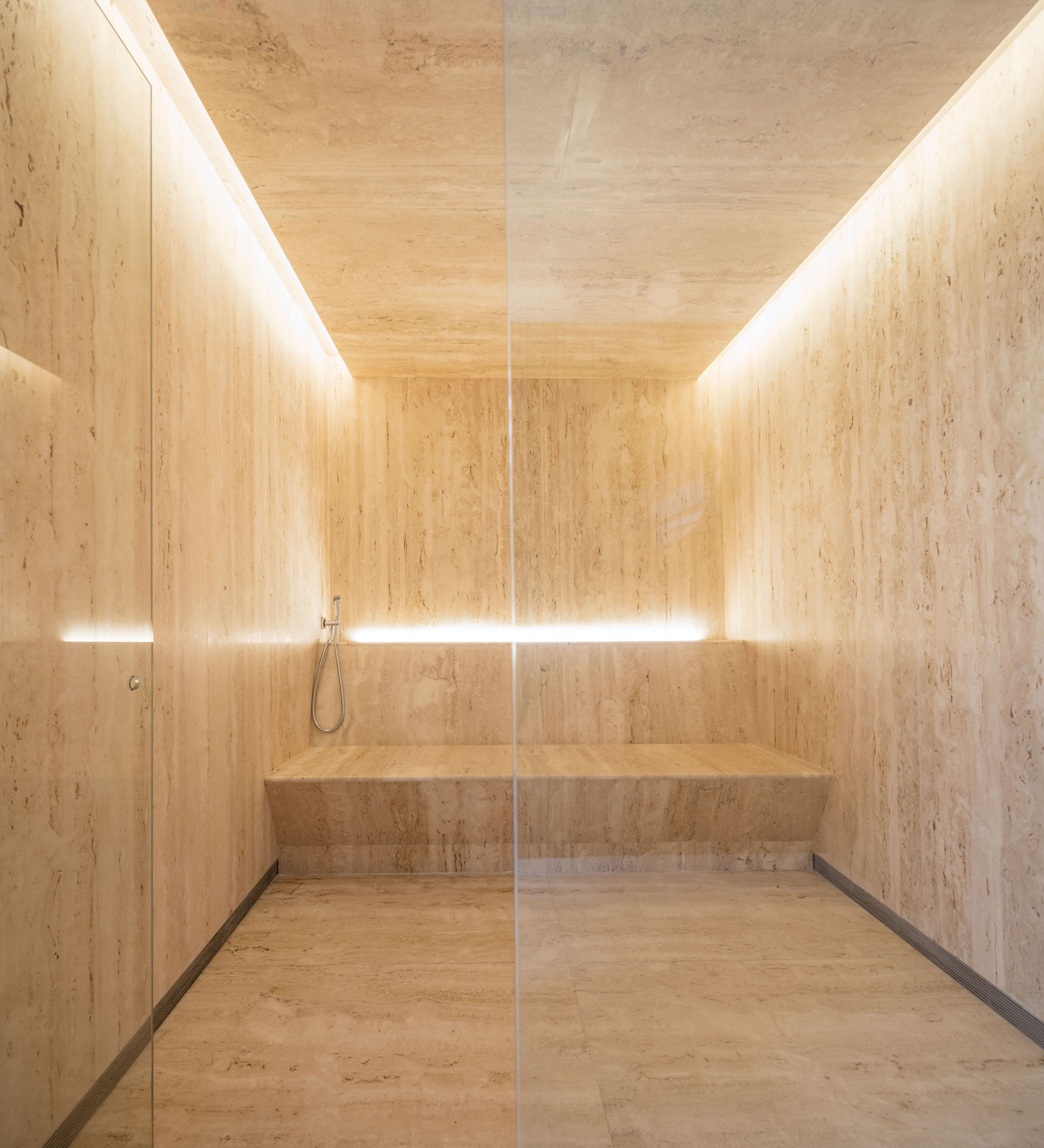 A Swanky and Elegant Modern House with Natural and Raw Materials in São Paulo by Studio mk27 (38)