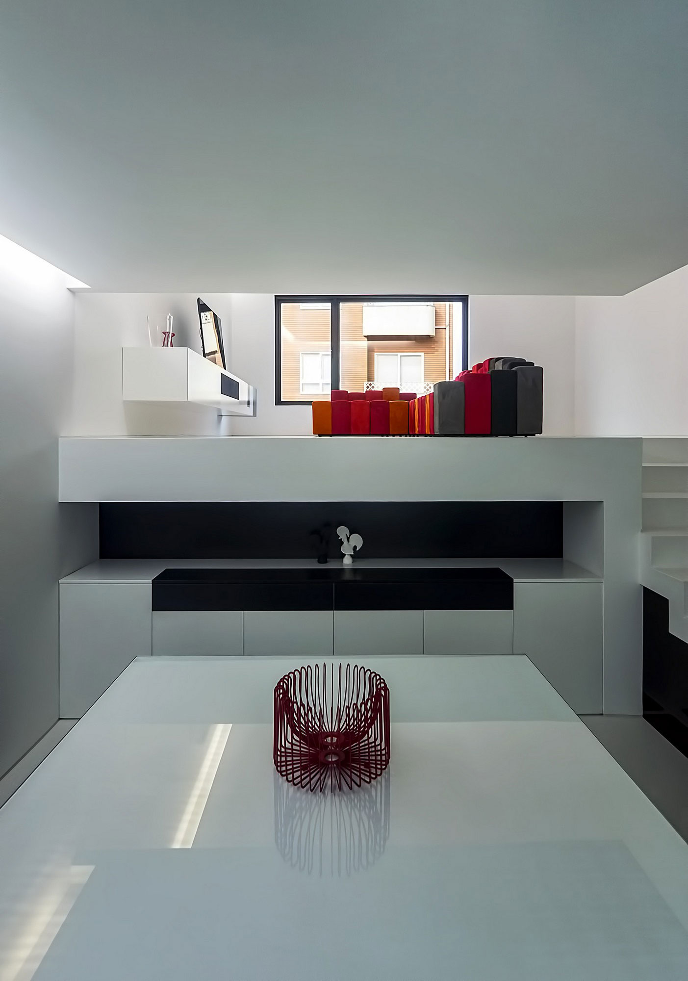 A Unique Minimalist Home with Neutral Colors and Industrial Materials in Espinho, Portugal by Pedro Brito (13)