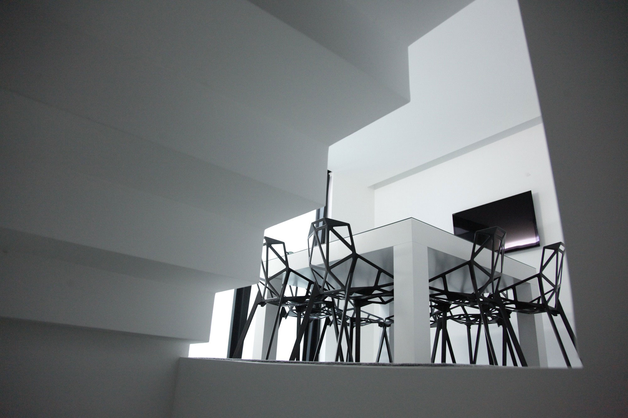 A Unique Minimalist Home with Neutral Colors and Industrial Materials in Espinho, Portugal by Pedro Brito (15)