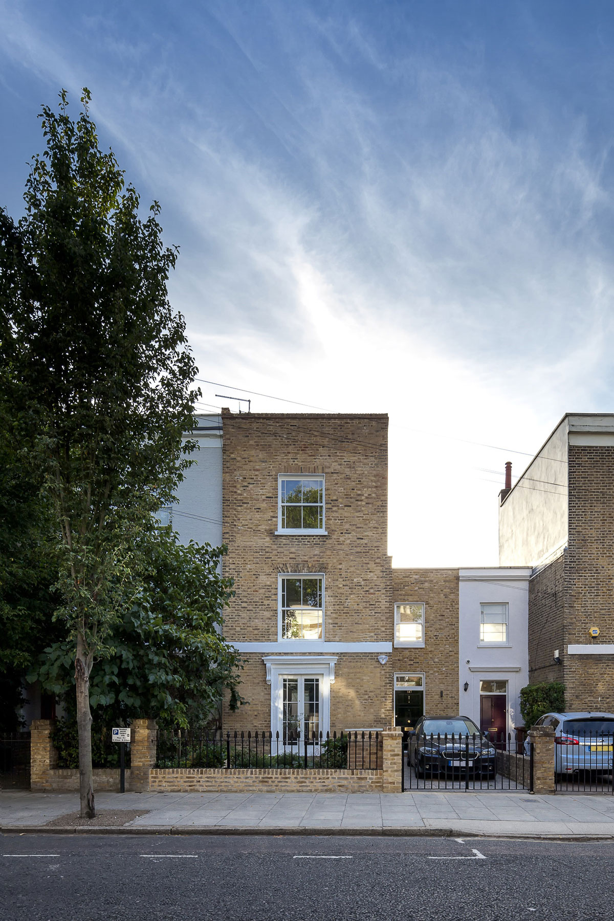 A Unique Terraced House Combines Traditional and Contemporary Interiors in London by Scott Architects (1)
