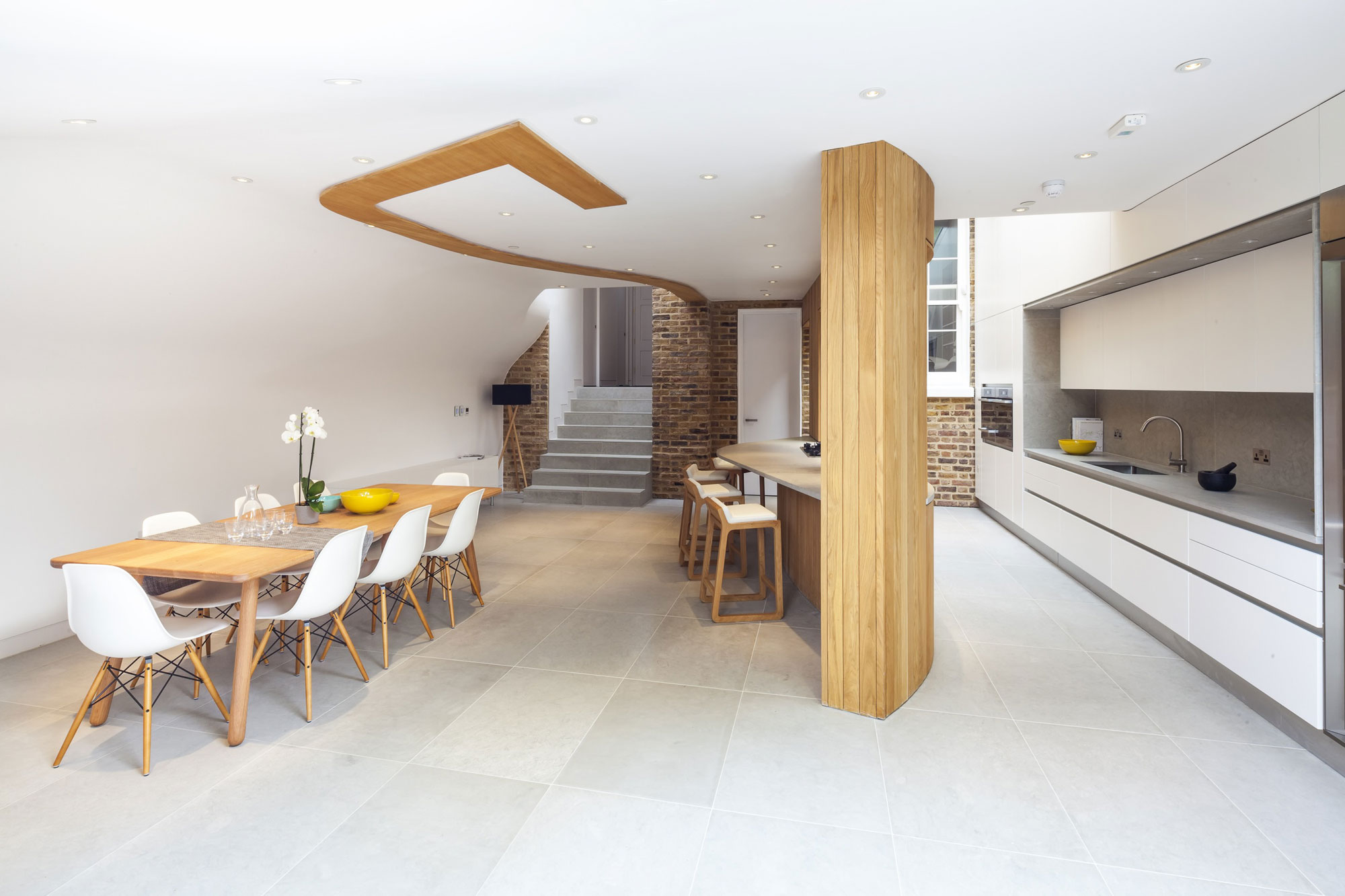 A Unique Terraced House Combines Traditional and Contemporary Interiors in London by Scott Architects (10)