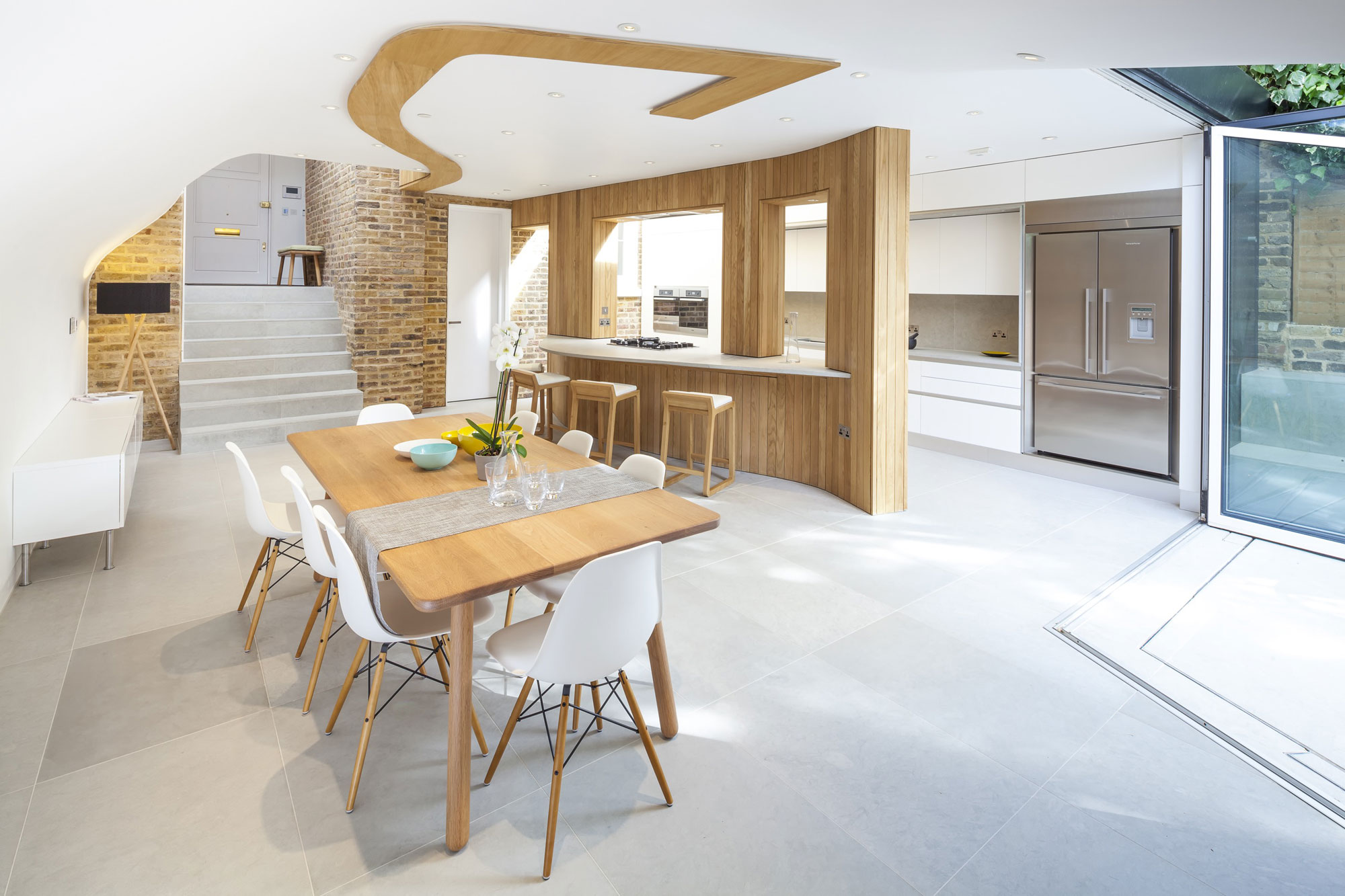 A Unique Terraced House Combines Traditional and Contemporary Interiors in London by Scott Architects (12)