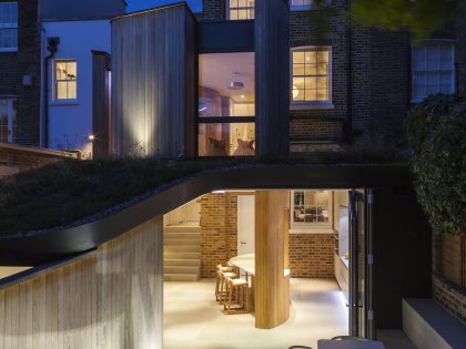 A Unique Terraced House Combines Traditional and Contemporary Interiors in London by Scott Architects (18)