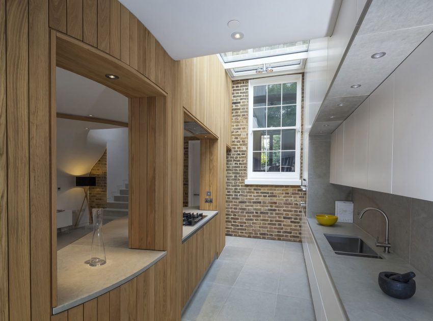 A Unique Terraced House Combines Traditional and Contemporary Interiors in London by Scott Architects (8)