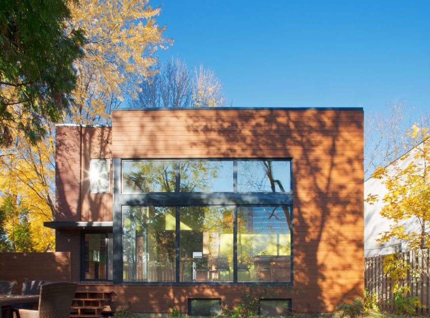 A Vibrant Contemporary Home with Abundant Natural Light and Bright Gamma Colors in Montreal, Canada by Anik Péloquin (2)