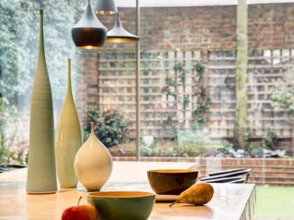 A Vibrant Semi-Detached House with Splendid Interior and Character in London, England by DOSarchitects (14)