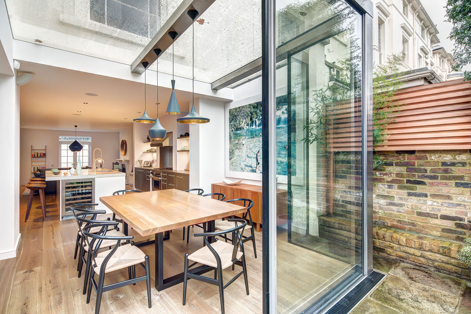 A Vibrant Semi-Detached House with Splendid Interior and Character in London, England by DOSarchitects (3)