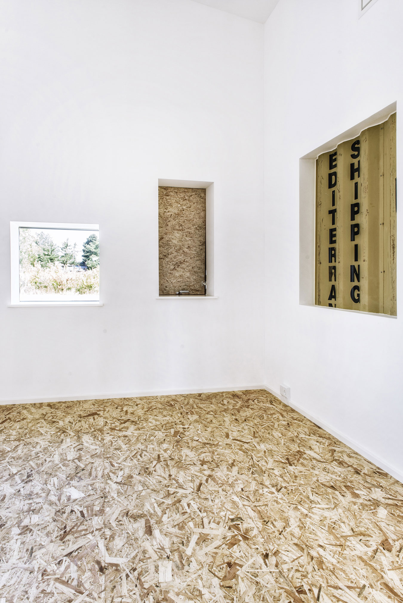 A Warm Contemporary Home Made From Recycled Shipping Containers Materials in Nyborg, Denmark by Lendager Arkitekter (16)