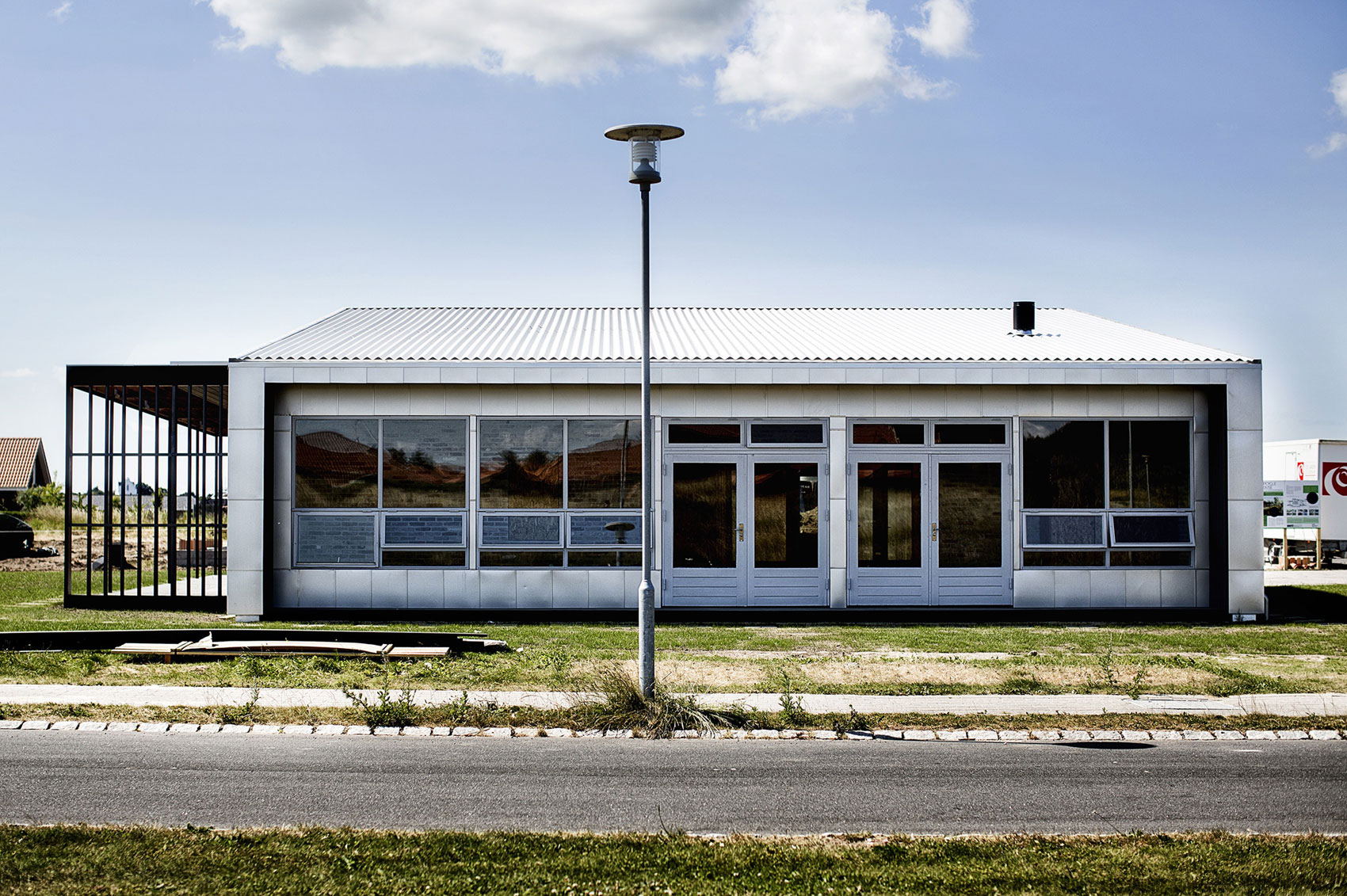 A Warm Contemporary Home Made From Recycled Shipping Containers Materials in Nyborg, Denmark by Lendager Arkitekter (5)
