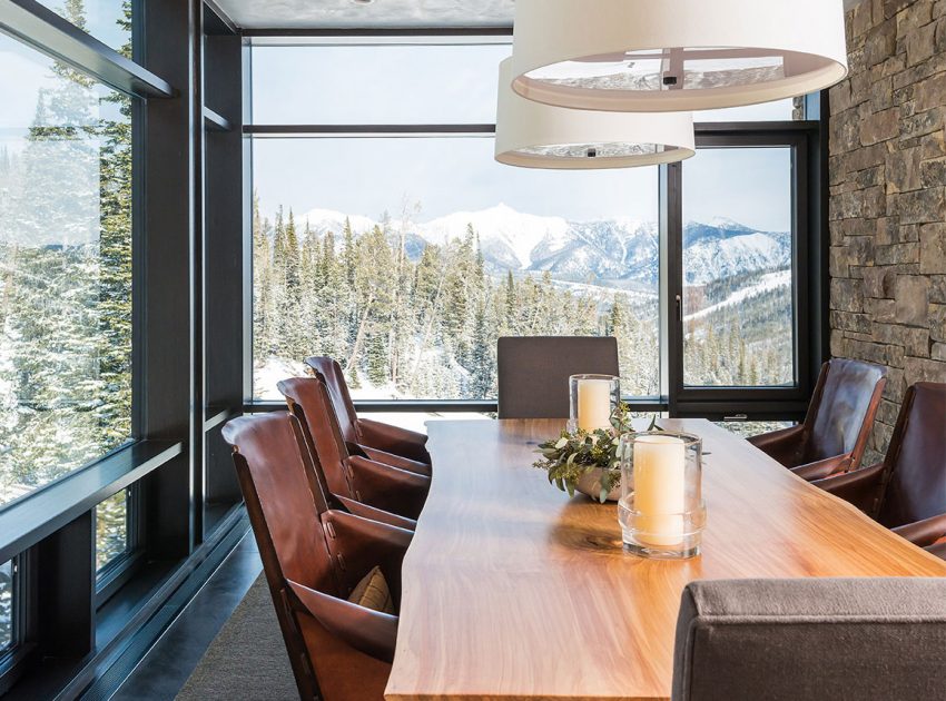 An Elegant Contemporary House Surrounded by Breathtaking Mountain Views in Montana by Pearson Design Group (10)