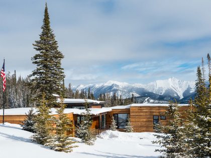 An Elegant Contemporary House Surrounded by Breathtaking Mountain Views in Montana by Pearson Design Group (2)