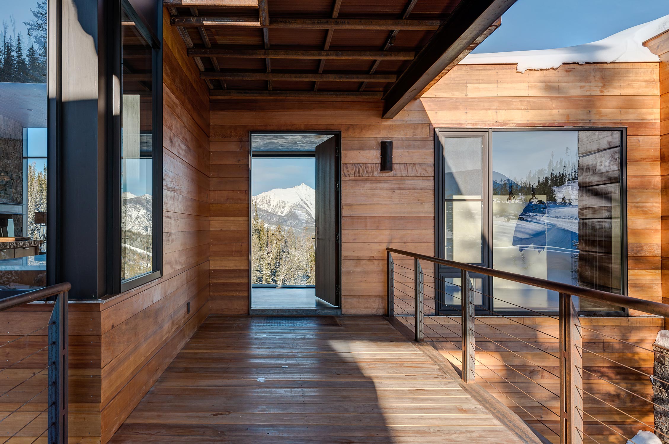 An Elegant Contemporary House Surrounded by Breathtaking Mountain Views in Montana by Pearson Design Group (4)