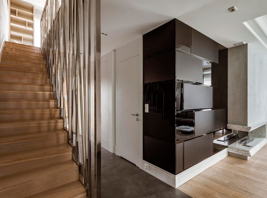A Warm and Elegant Duplex Apartment with Comfortable Interiors in Warsaw by Hola Design (11)