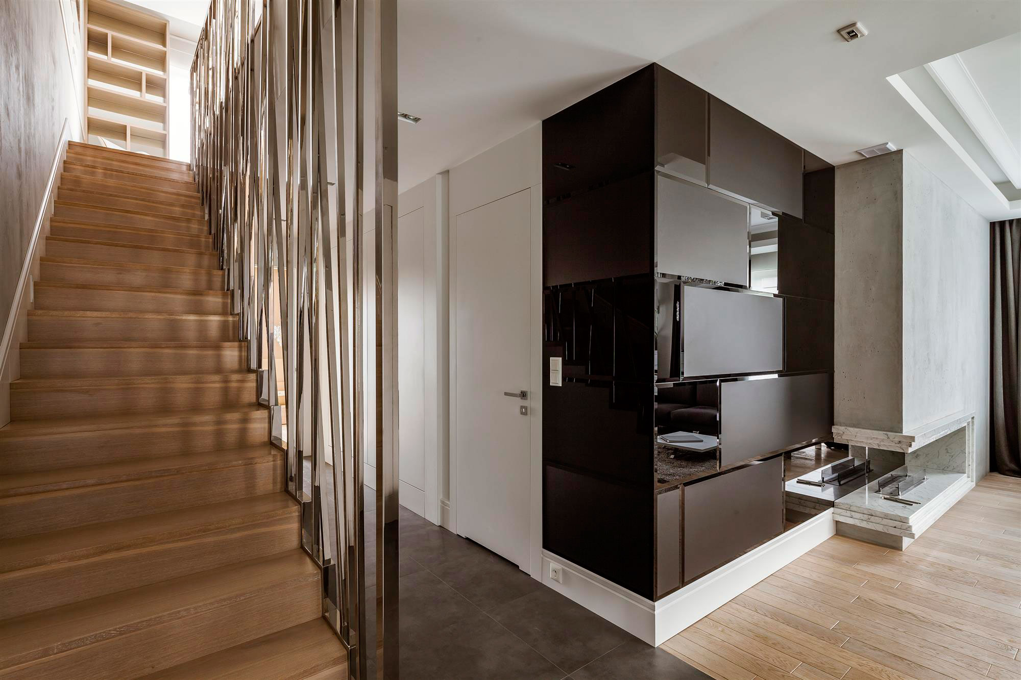 A Warm and Elegant Duplex Apartment with Comfortable Interiors in Warsaw by Hola Design (11)