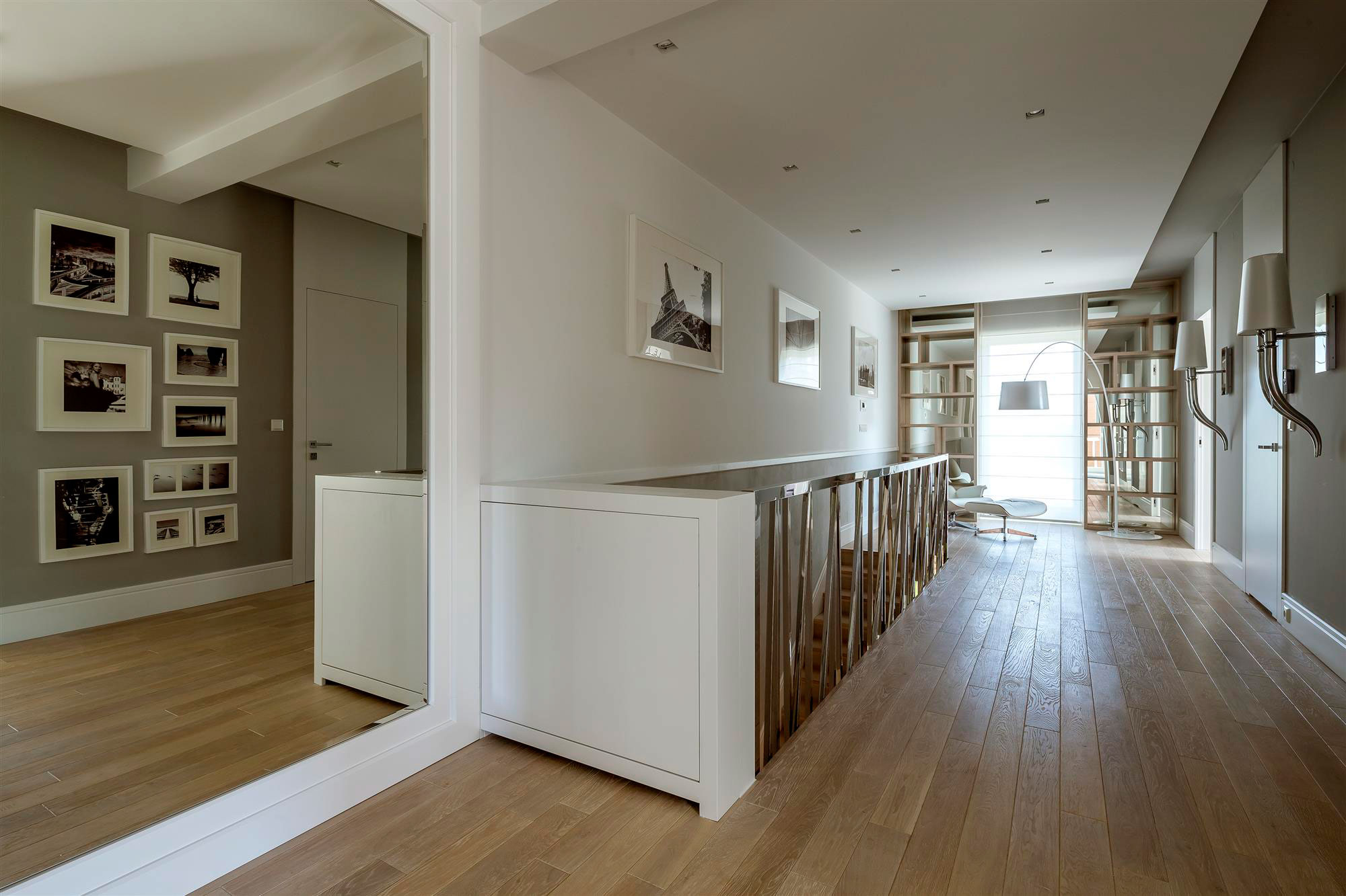 A Warm and Elegant Duplex Apartment with Comfortable Interiors in Warsaw by Hola Design (13)