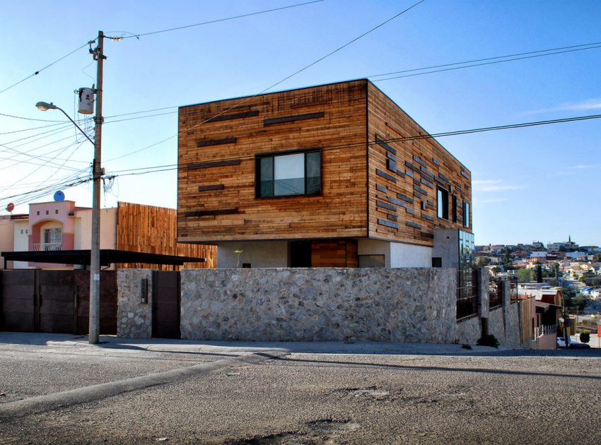 An Eco-Friendly Contemporary Home with an Abundance of Natural Light in Tijuana, Mexico by Oficina 3 Estudio (1)