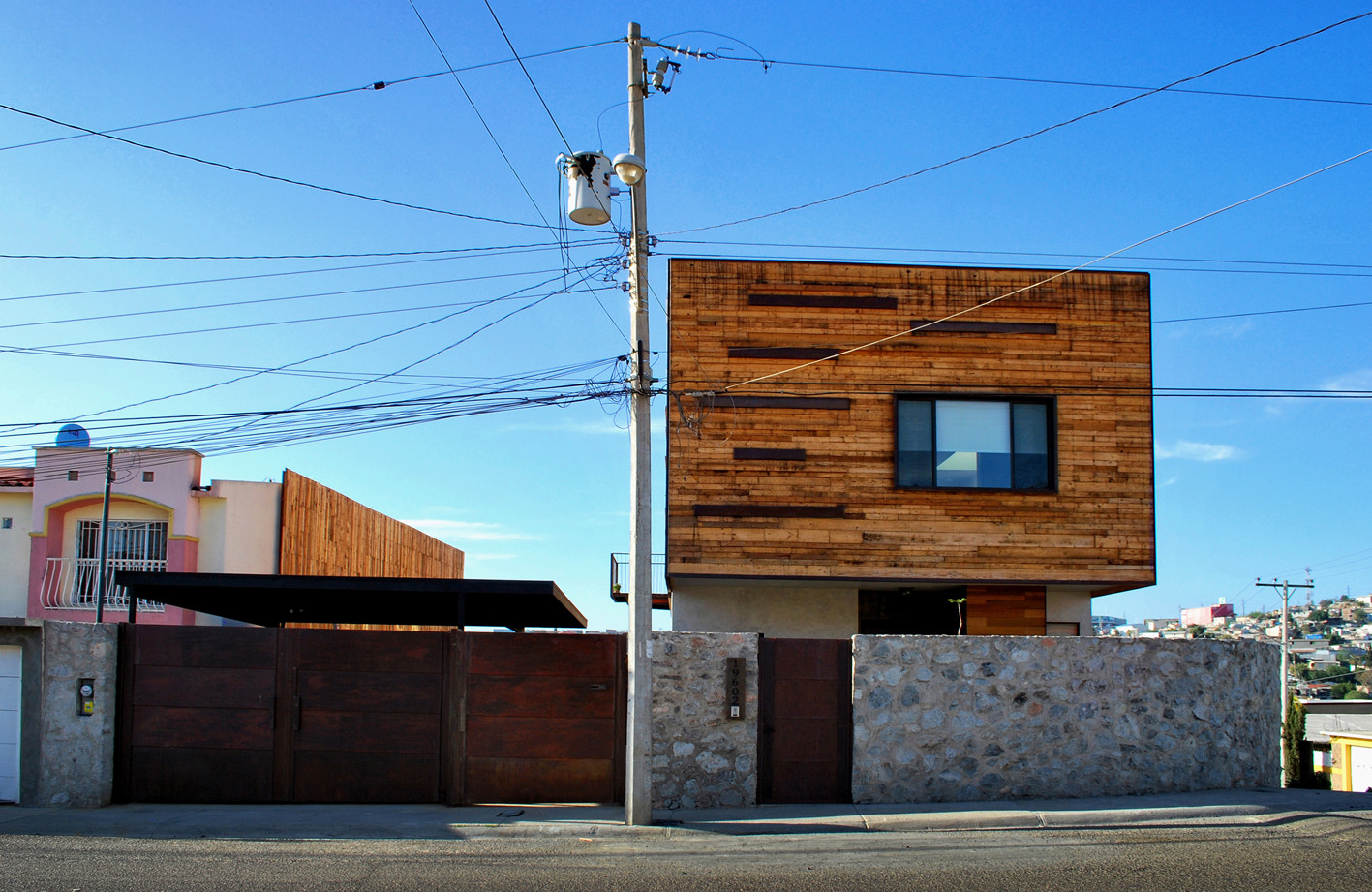 An Eco-Friendly Contemporary Home with an Abundance of Natural Light in Tijuana, Mexico by Oficina 3 Estudio (2)